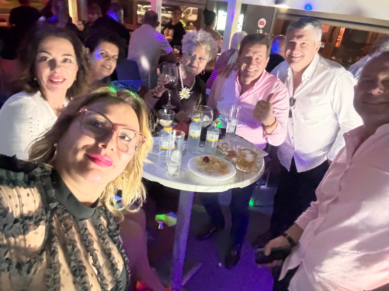 Terraza nocturna Nico Lounge Pub